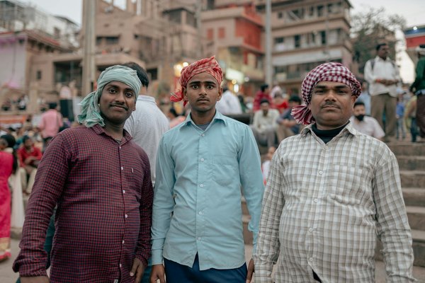 How Can UK Women Accessorize for Every Occasion?